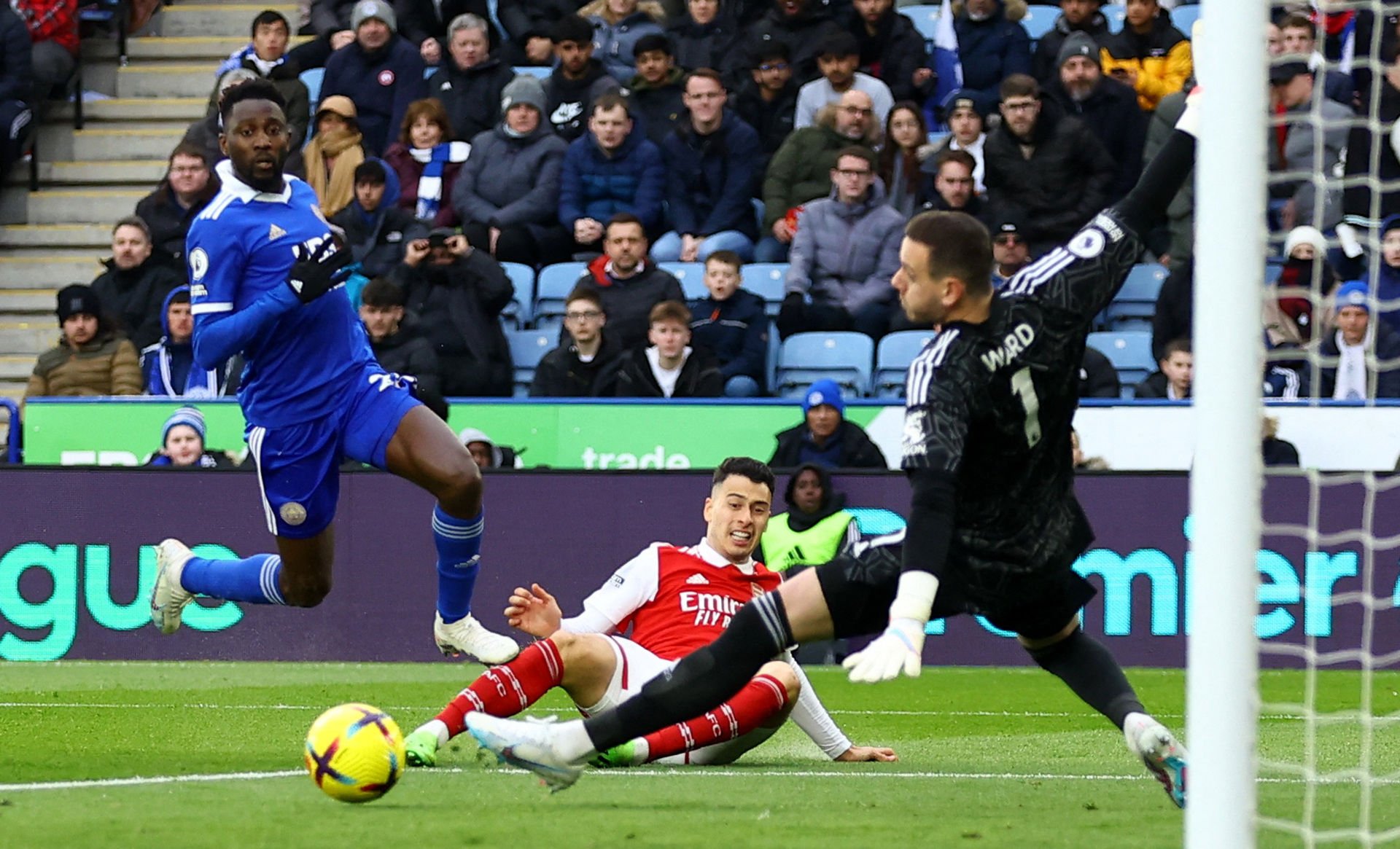 杯赛场上 杯赛场上